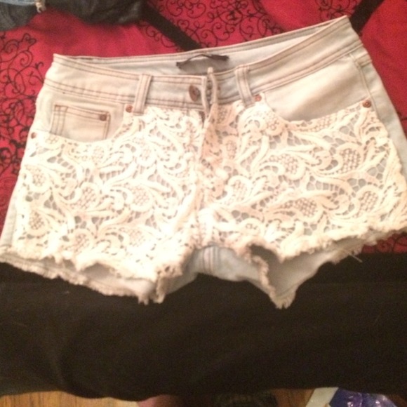 Lace denim shorts
