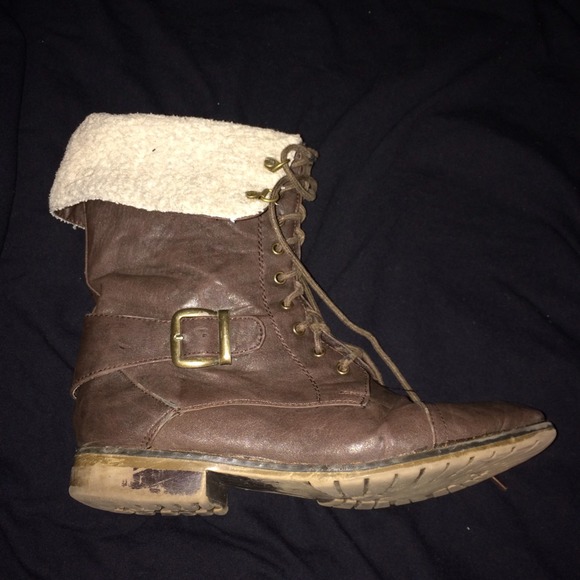 Rustic fold-over boots