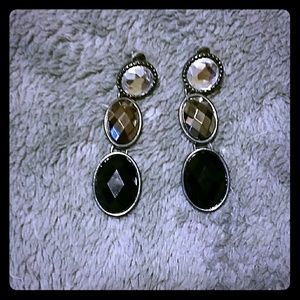 3 tiered black & grey earrings!