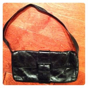 🎁🎁Bundled 🎁🎁Black HOBO purse and 2 tops