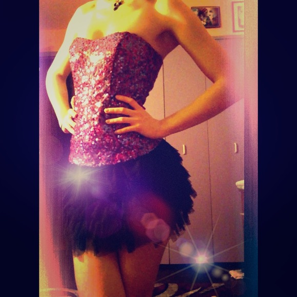 Stylish sequin corset/tubetop✨🎀