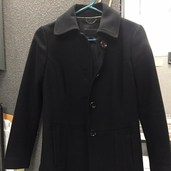 Almost winter❄️Fabulous Peacoat - Banana Republic - Picture 4 of 4