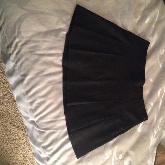 **LAST DAY** theory's black wool pleats skirt