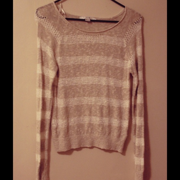 Forever 21 knitted long sleeve