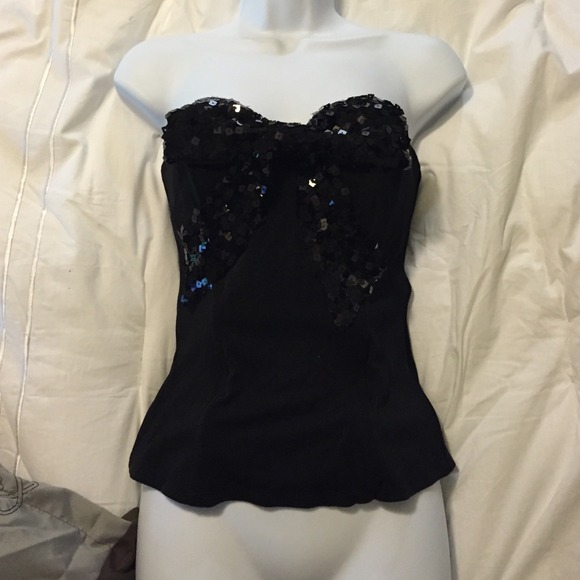 Pretty bow tube top