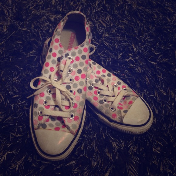 Polka Dot Converse ⚪️⚫️⚪️