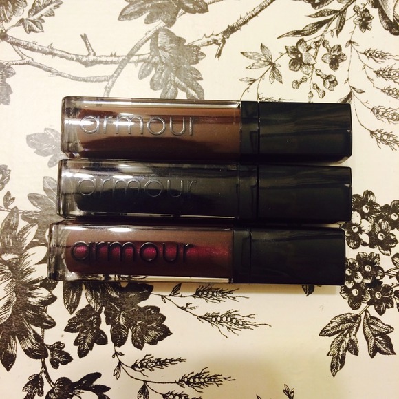 Armour Beauty Lip glosses NEW