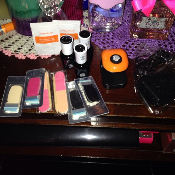 Sally Hansen gel strip nail set