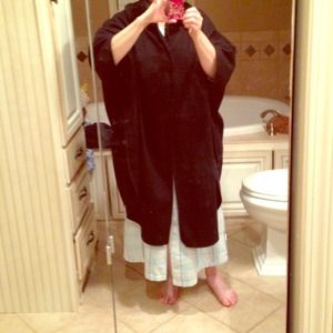 Extra pics of cape with faux fur collar