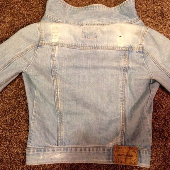 Jean jacket - Picture 2 of 3