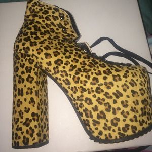 Unif Leopard Hellbound