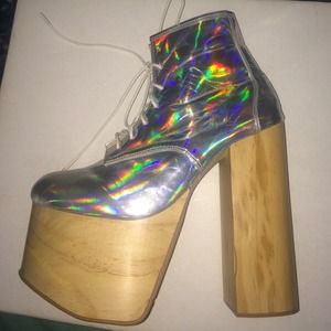 Deandri Hologram Tequila. Size 7.