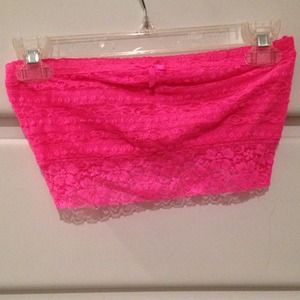 Brad new Electric pink lace bandau