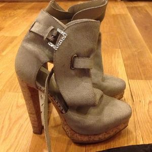Herve Leger shoes 9/39