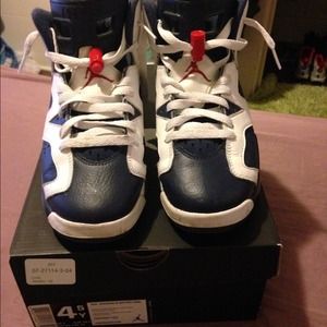 Olympic Retro 6 (SIZE 4.5Y)