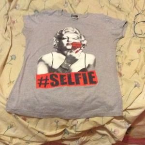 Selfie shirt