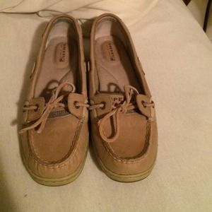 Tan sperrys size 8
