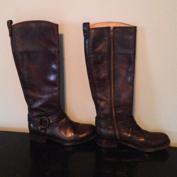 Frye Boots - Brand new!! Frye boots. Size 6.