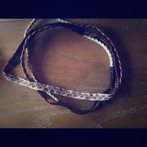 NWOT Ethnic/Navajo Print Hair Band
