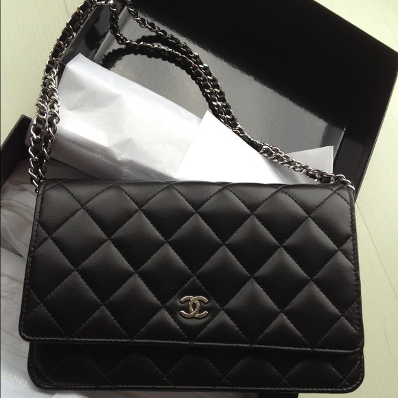 ❌SOLD❌ Chanel blk lambskin WOC w/box. - Picture 2 of 4