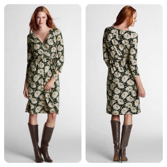 🚫Sold🚫Lands' End floral faux wrap dress sz M - Picture 2 of 4