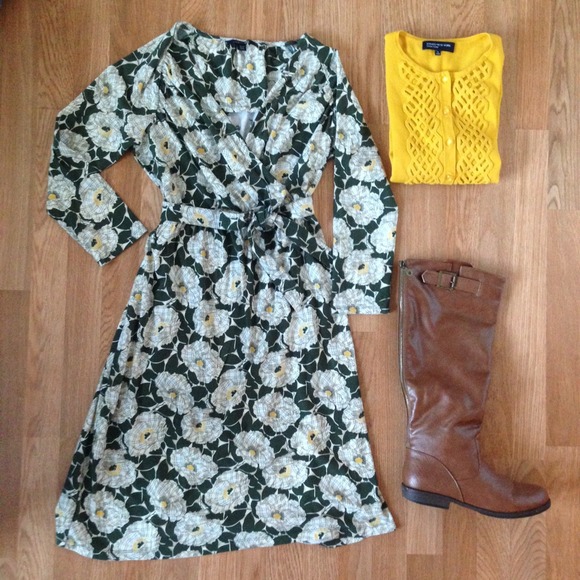 🚫Sold🚫Lands' End floral faux wrap dress sz M - Picture 3 of 4