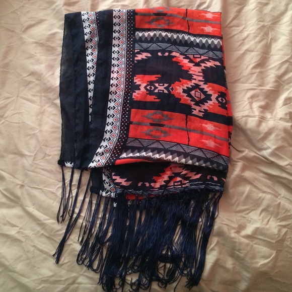 Aztec Print Fringe Scarf