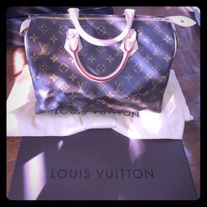 Louis Vuitton Speedy 30