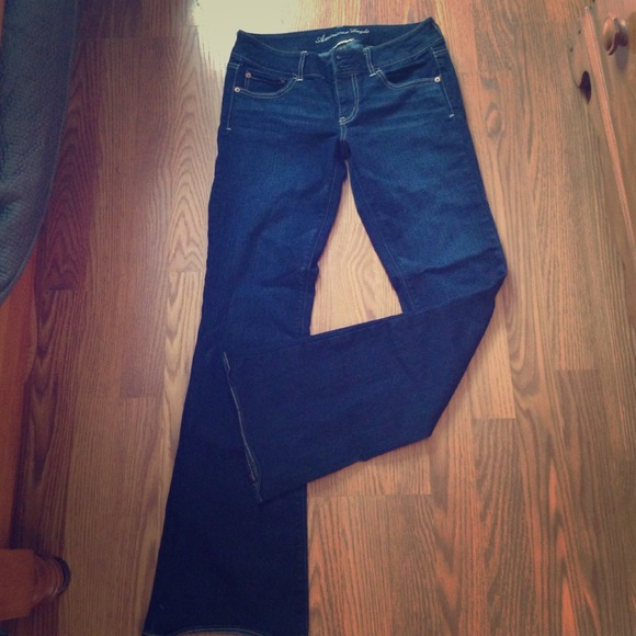 American Eagle dark wash jeans