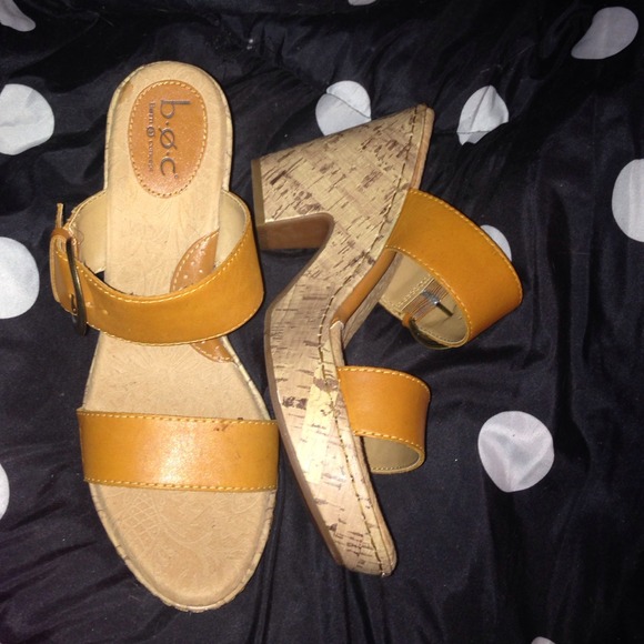 Born Brand (worn once) 3 inch shoes