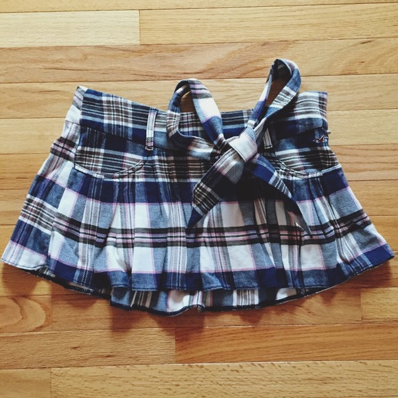 Hollister Dresses & Skirts - HCO plaid skirt