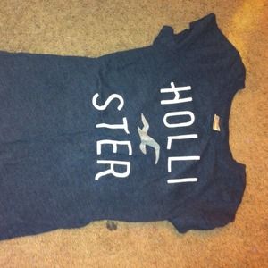 hollister t shirt