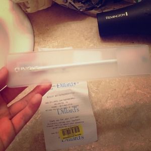 Clinique make up brush