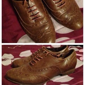 X-appeal Oxford style shoes