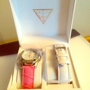 Guess watch with 2 leather straps