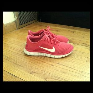 NIKE FREE 4.0 !! NEW YEARS SALE!!