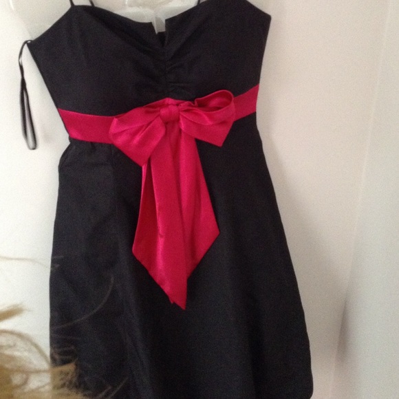 Black/pink dress - Picture 4 of 4