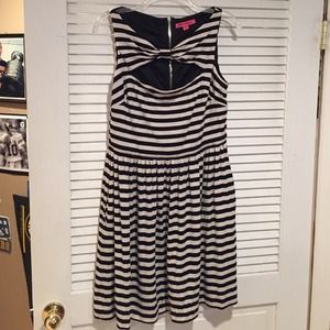 Betsey johnson dress