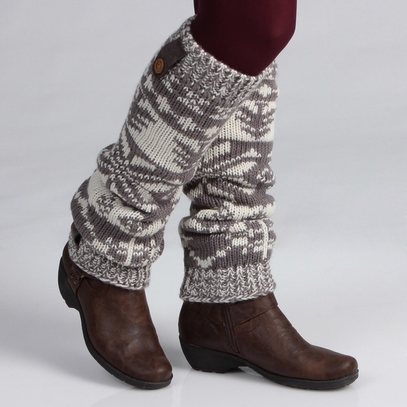 Muk Luks Gray & White Leg Warmers