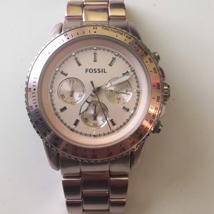 Lowest price. Pink fossil watch