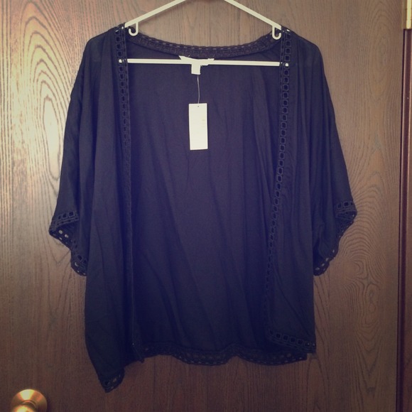 American Eagle Short Sleeve Kimono Top