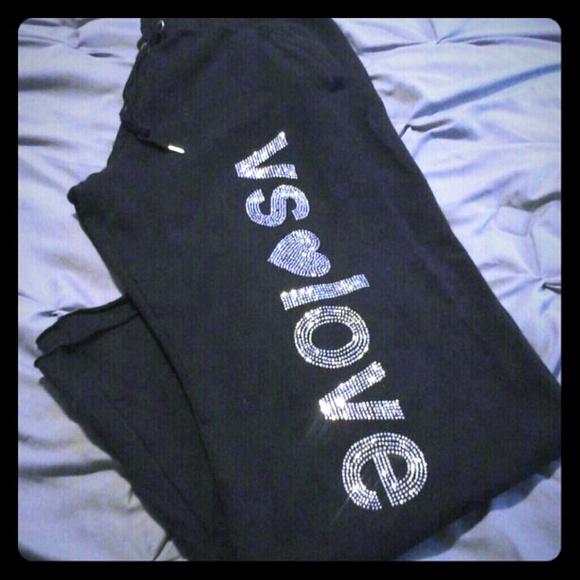 VS  sweatpants