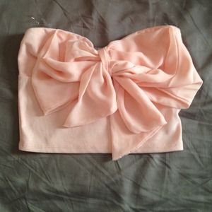 Pink bow crop top