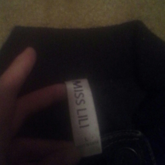 Beautiful Miss Lili jean jacket. - Picture 2 of 3