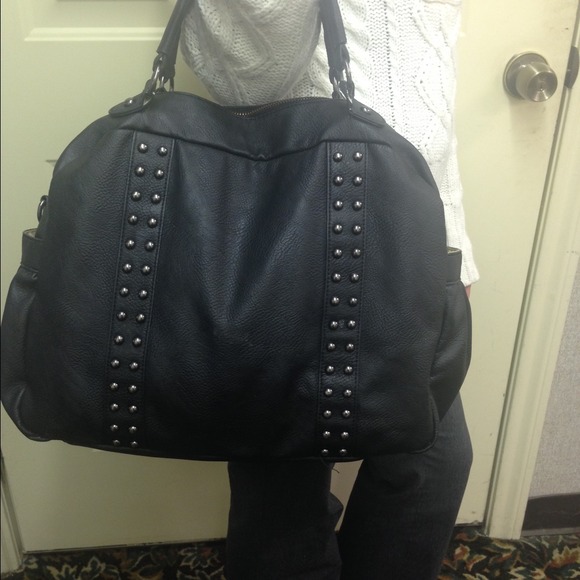 Nine West black duffel style shoulder bag