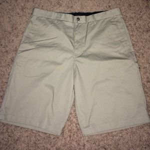 NWT Men's Volcom Khaki shorts