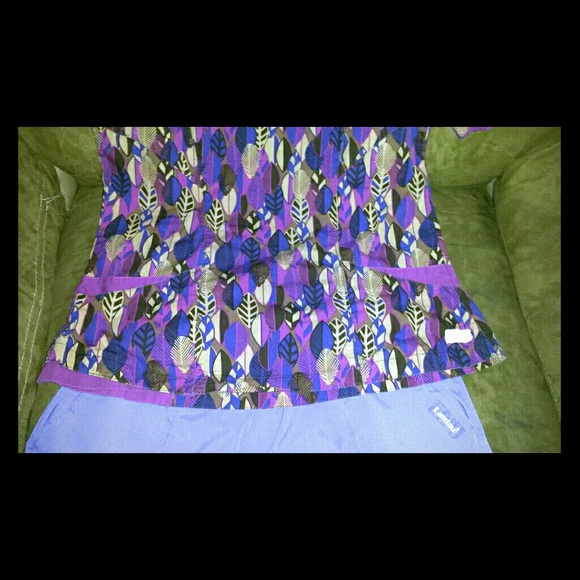 Scrub top. And bottoms if want to bundle