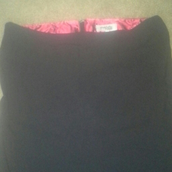 Black knee skirt - Picture 1 of 2