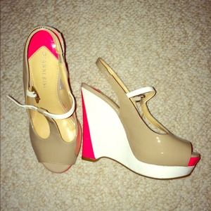 Gianni Bink wedges