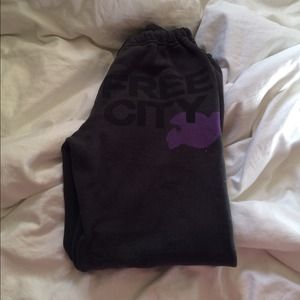 Free city sweatpants